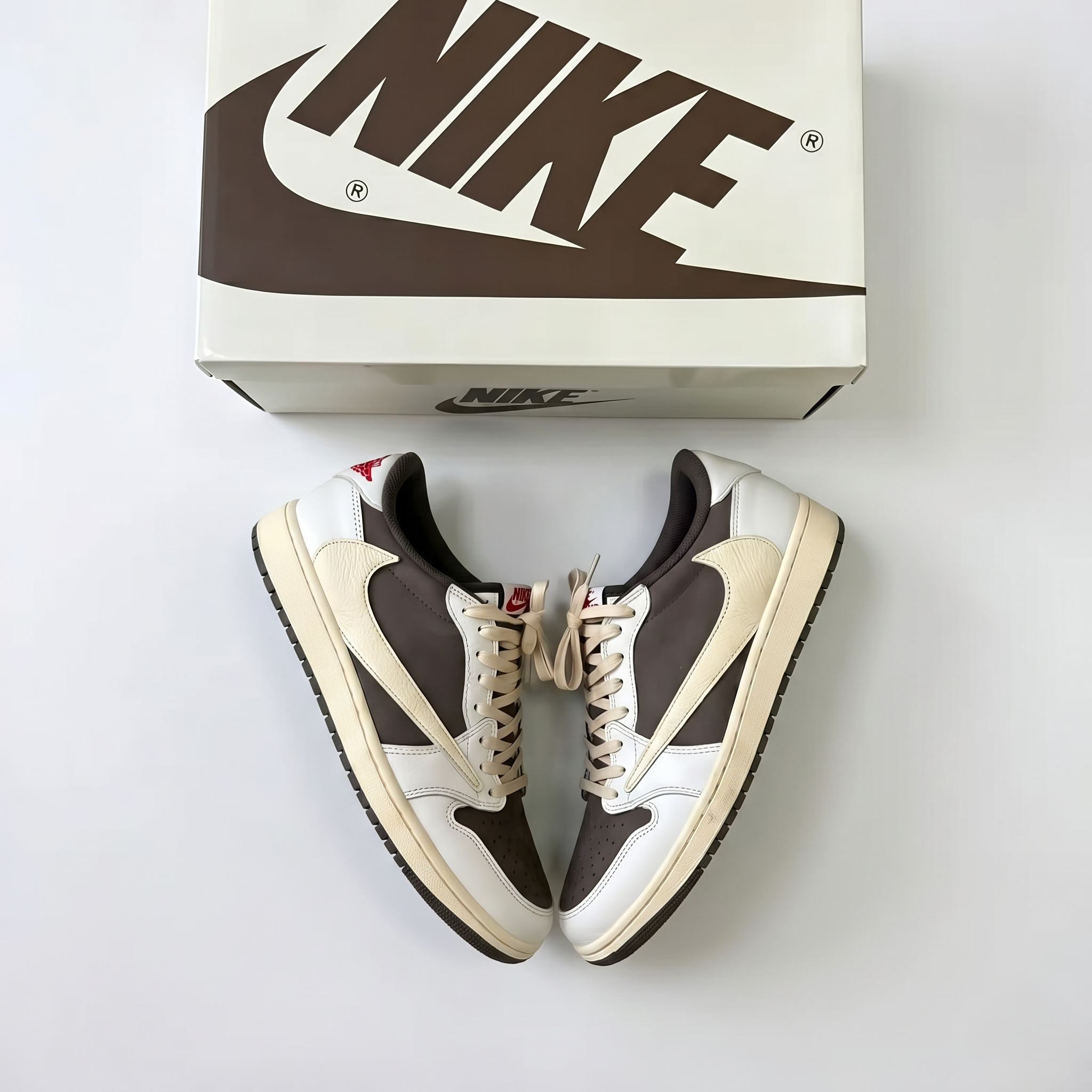 Air Jordan 1 Retro Low OG x Travis Scott 'Reverse Mocha'
